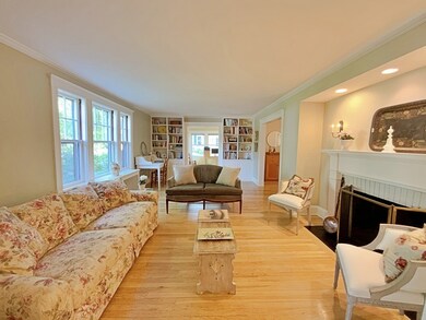 537 Chestnut St, Needham, MA 02492 - photo 7