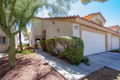 Entry to front door- easy to maintain landscaping!