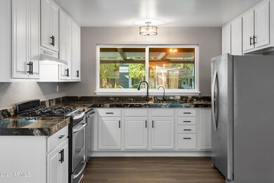 3407N44thPl011