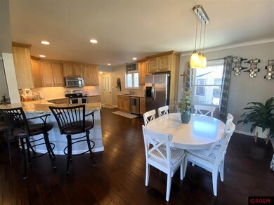 26 26 S Highland Ave, New Ulm, MN 56073 - photo 5