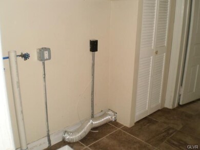 1752 W Linden St unit 2, Allentown, PA 18104 - photo 7