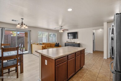 16_4743 w countryside way-012
