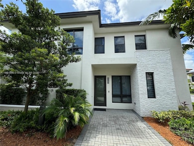 8283 NW 47th Ln, Doral, FL 33166 - photo 2