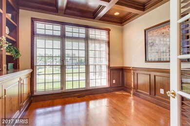 3520 Saint Augustine Ln, Oakton, VA 22124 - photo 4