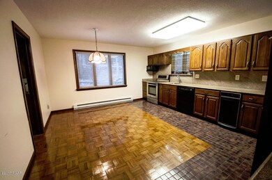 1029 Red Hawk Dr, Lake Ariel, PA 18436 - photo 6