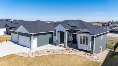 4019 Cogburn Rd, Bismarck, ND 58503 - photo 5