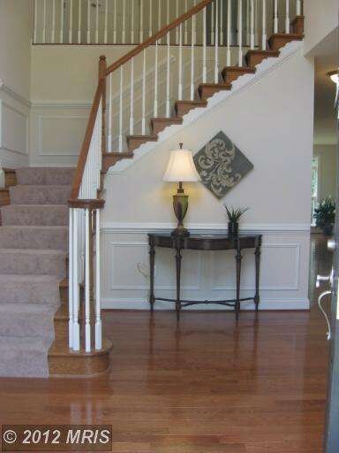 6004 Glennberry Ct, Glenn Dale, MD 20769 - photo 4