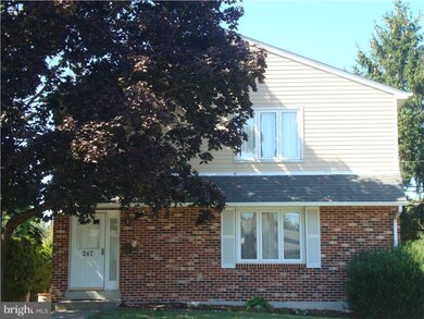 unlisted-address, Essington, PA 19029 - photo 2