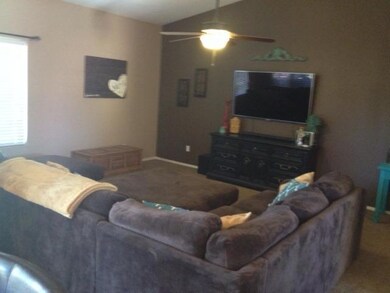 533 W Bel Aire Ln, Porterville, CA 93257 - photo 4