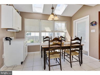 82 Watson Dr, Mount Laurel, NJ 08054 - photo 7