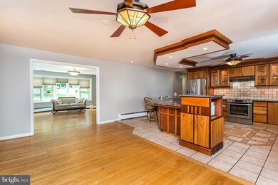 1312 Margarette Ave, Towson, MD 21286 - photo 5