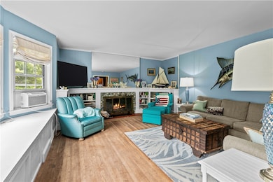 2 Cliff Ave, Newport, RI 02840 - photo 5