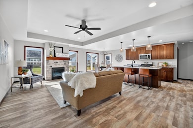 3759 E Callalilly Ln, Appleton, WI 54913 - photo 2