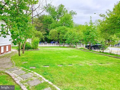 7400 Rhode Island Ave unit 2, College Park, MD 20740 - photo 3