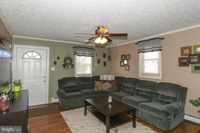 2045 Northeast Ave, Halethorpe, MD 21227 - photo 2