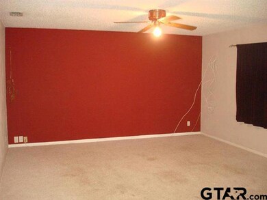 16482 Janan Dr, Tyler, TX 75707 - photo 2