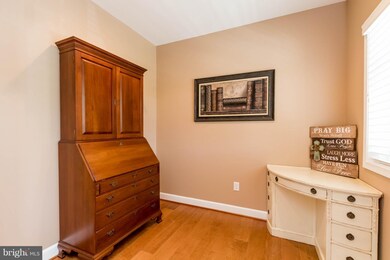 905 Middle Rd, Middle River, MD 21220 - photo 7