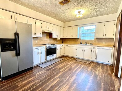 822 Home Ave, Nacogdoches, TX 75964 - photo 4