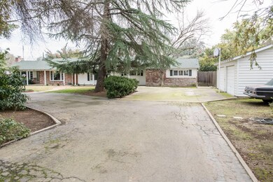 5480 E Bobolink Ln, Fresno, CA 93727 - photo 3