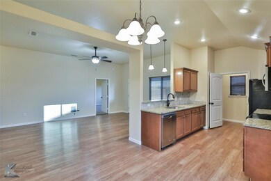 335 Foxtrot Ln, Abilene, TX 79602 - photo 7