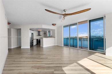 The Bridgewater unit 807, North Bay Village, FL 33141 - photo 2