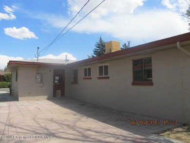 2301 N Western Ave 041