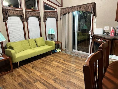 WL1-12 Lakeview E unit WL1-12, Gouldsboro, PA 18424 - photo 4