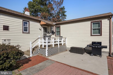 327 S Coles Ave, Maple Shade, NJ 08052 - photo 2