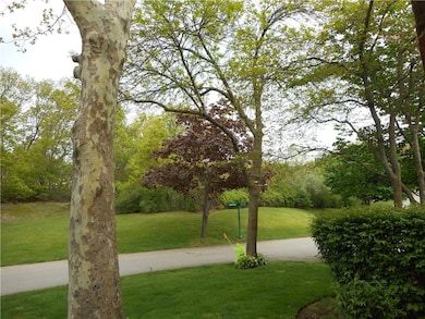 893 Halifax Dr, Warwick, RI 02886 - photo 3