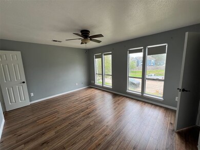 8332 Oakhaven Rd, La Porte, TX 77571 - photo 6