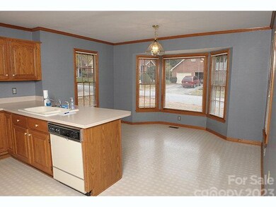 3029 Kern Dr, Salisbury, NC 28147 - photo 3