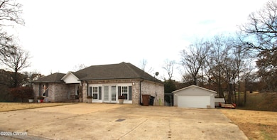 101 Hedgewood Dr, Lexington, TN 38351 - photo 6