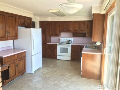 20876 Hermway Heights Rd, Mount Vernon, WA 98274 - photo 4