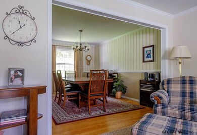 27 Green Meadows Ln, Albany, NY 12211 - photo 5