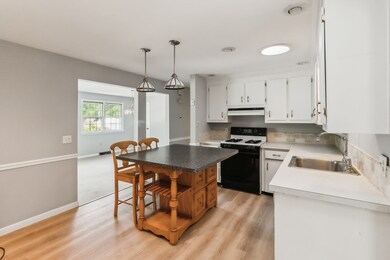 101 Cranberry Rd, Whitman, MA 02382 - photo 5