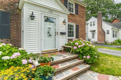 1552 Myron St, Schenectady, NY 12309 - photo 4