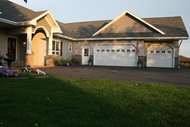 triple car garage
