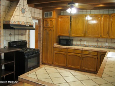 1304 E Lind Rd, Tucson, AZ 85719 - photo 2