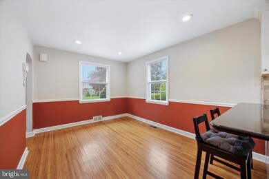 116 Walnut Hill Ln, Havertown, PA 19083 - photo 4