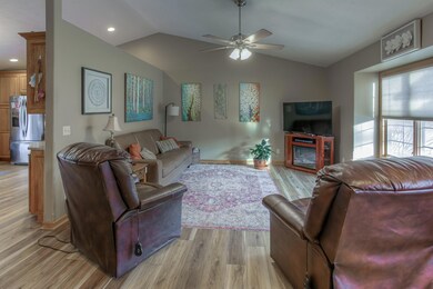 mls 246 Euclid Ave 04