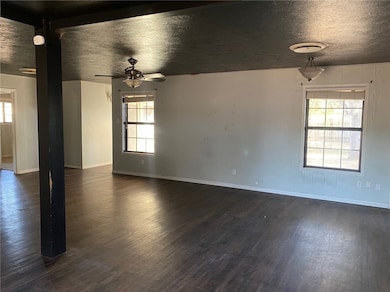 235 N Pasadena St, Kingsville, TX 78363 - photo 3