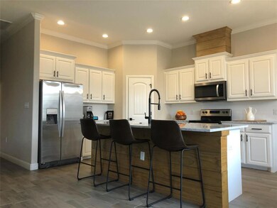 307 Mckittrick Ln, Godley, TX 76044 - photo 2