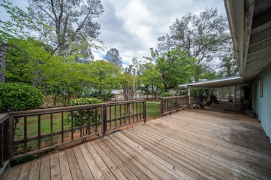 9807 Logan Rd, Redding, CA 96003 - photo 4