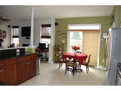 KITCHEN WITH 42