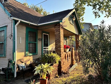 305 Eastwood St, Houston, TX 77011 - photo 6