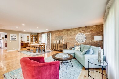 1921 Somerset Ln unit 65, Northbrook, IL 60062 - photo 5