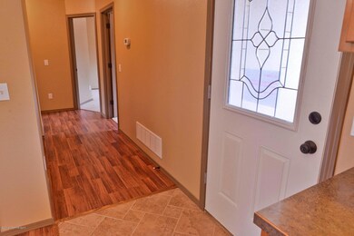 Karen entry:hall