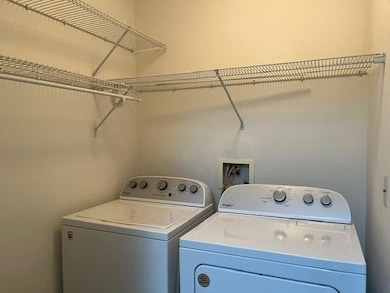 2652 S Knightsbridge Cir unit 12, Ann Arbor, MI 48105 - photo 4