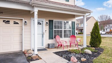 04-z 635 Grove Cir083