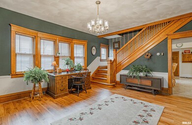 236 8th St, Lincoln, IL 62656 - photo 7